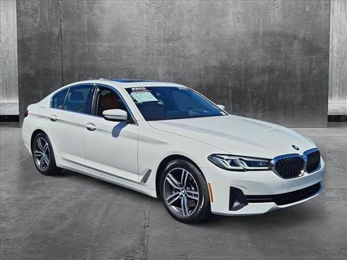 2022 BMW 530 i