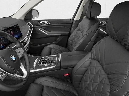 Frozen Pure Grey Metallic 2026 BMW X7 xDrive40i