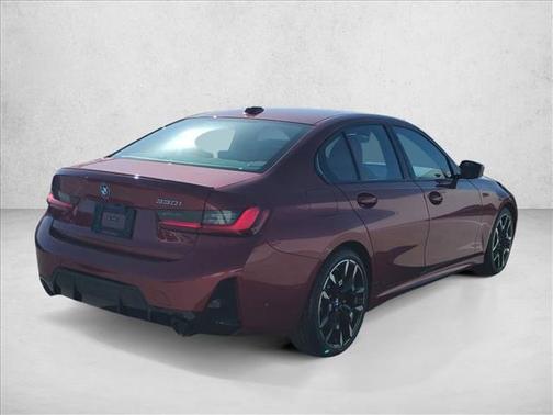 Vegas Red Metallic 2026 BMW 330 330i