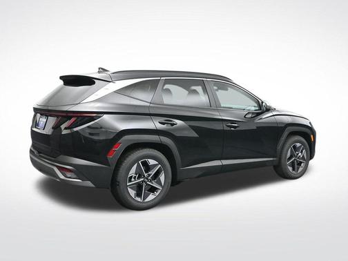 Phantom Black 2026 Hyundai TUCSON SEL Premium