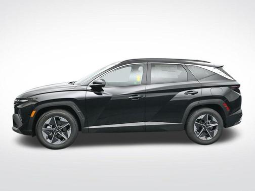 Phantom Black 2026 Hyundai TUCSON SEL Premium