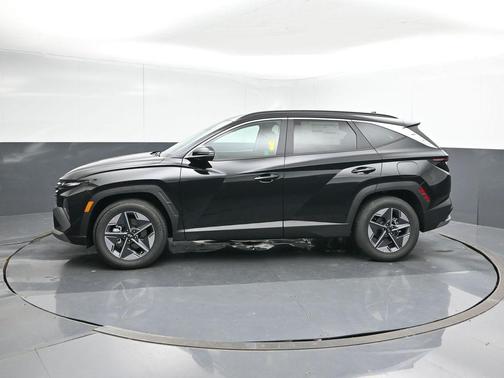 Phantom Black 2026 Hyundai TUCSON SEL Premium