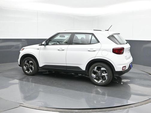 2024 Hyundai VENUE Limited