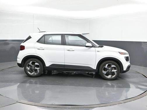 2024 Hyundai VENUE Limited