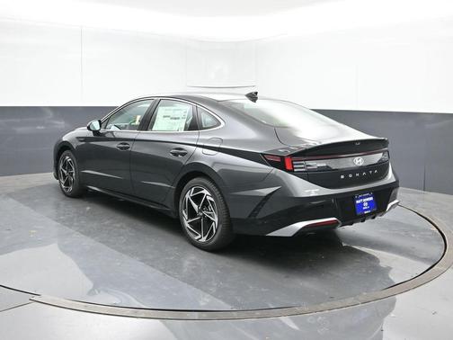 2026 Hyundai SONATA SEL