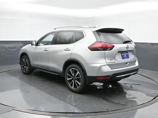 2020 Nissan Rogue SL