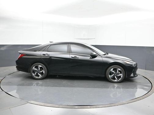 2023 Hyundai ELANTRA HEV Limited