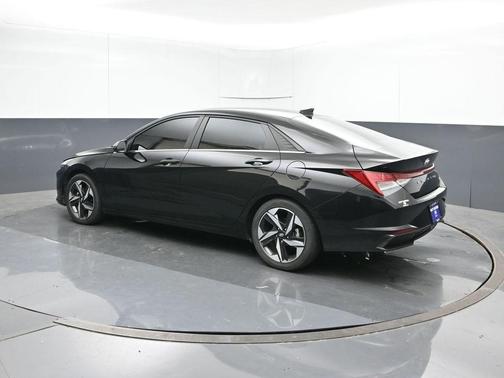 2023 Hyundai ELANTRA HEV Limited