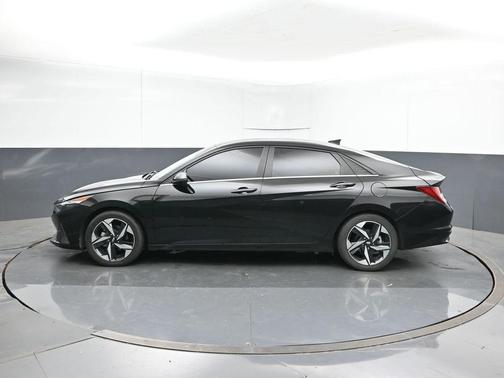 2023 Hyundai ELANTRA HEV Limited