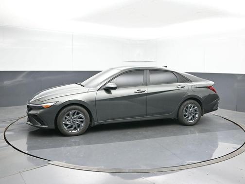 2024 Hyundai ELANTRA HEV Blue