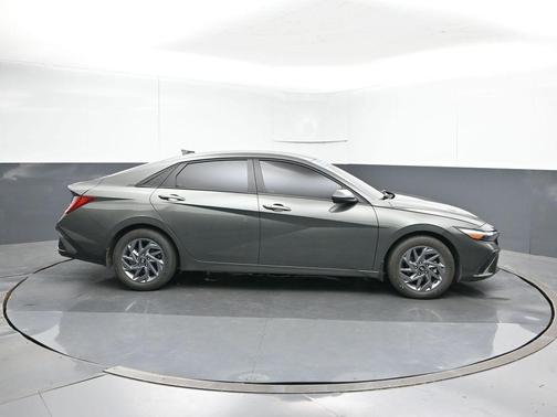 2024 Hyundai ELANTRA HEV Blue