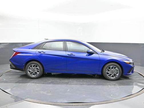 2024 Hyundai ELANTRA HEV Blue