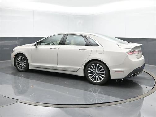 2020 Lincoln MKZ Standard