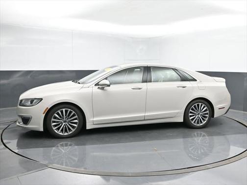 2020 Lincoln MKZ Standard