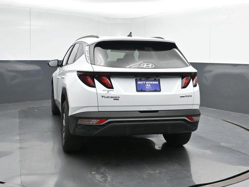 White Pearl 2024 Hyundai TUCSON Hybrid Blue