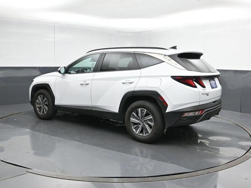 White Pearl 2024 Hyundai TUCSON Hybrid Blue