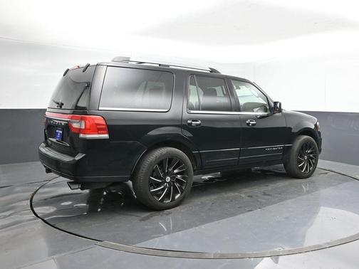 2017 Lincoln Navigator Select