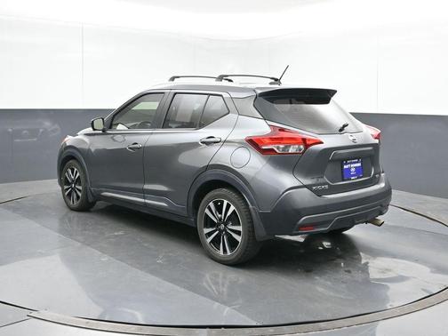 2019 Nissan Kicks SR