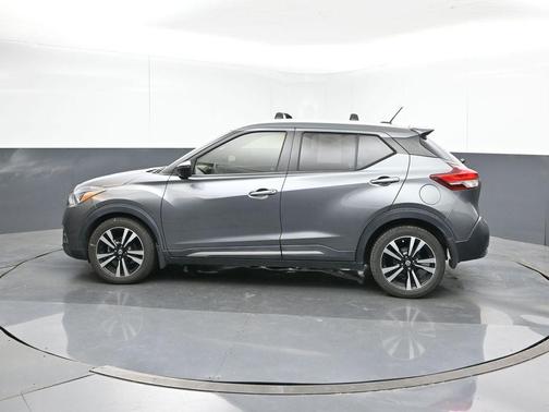 2019 Nissan Kicks SR