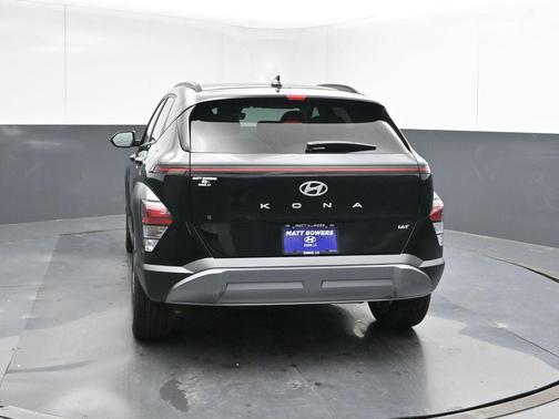 Abyss Black Pearl 2026 Hyundai KONA SEL Premium
