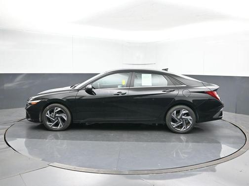 2025 Hyundai ELANTRA HEV Limited