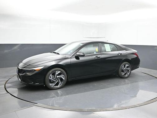 2025 Hyundai ELANTRA HEV Limited