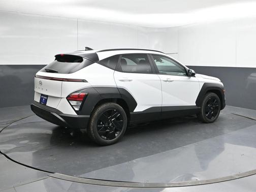 Atlas White 2026 Hyundai KONA SEL Sport