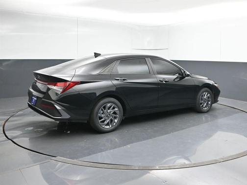Abyss Black 2024 Hyundai ELANTRA SEL