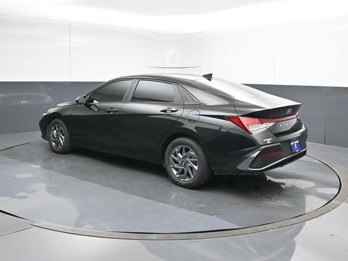 Abyss Black 2024 Hyundai ELANTRA SEL