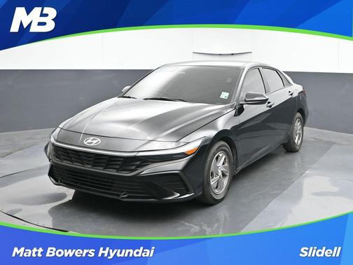 2025 Hyundai ELANTRA SE