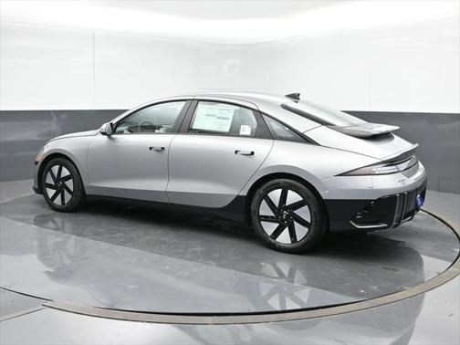 2025 Hyundai IONIQ 6 SE