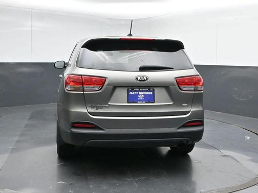Titanium Silver 2016 Kia Sorento L