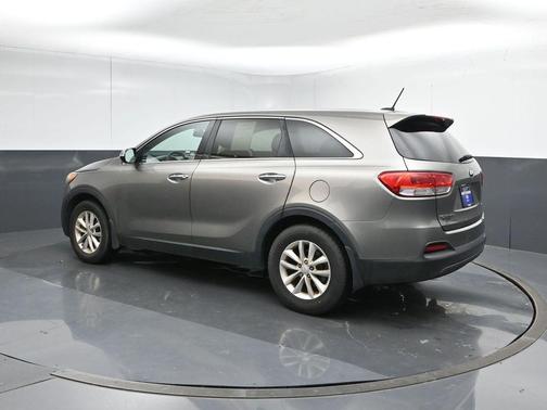 Titanium Silver 2016 Kia Sorento L