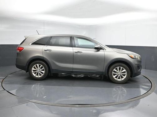 Titanium Silver 2016 Kia Sorento L