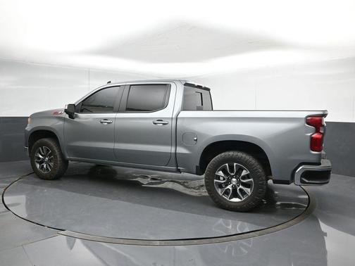 Sterling Gray Metallic 2025 Chevrolet Silverado 1500 LT