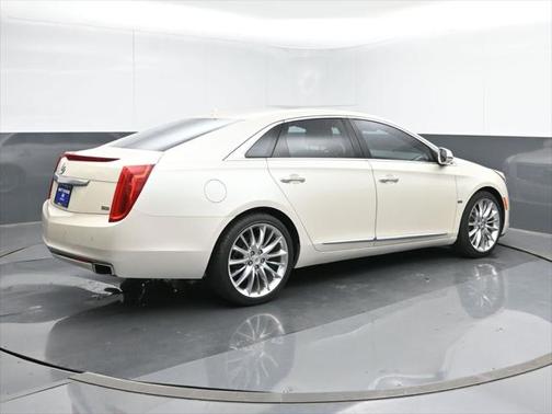 2013 Cadillac XTS Platinum