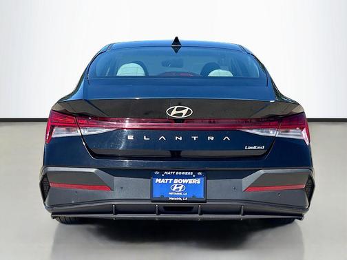Abyss Black 2024 Hyundai ELANTRA Limited