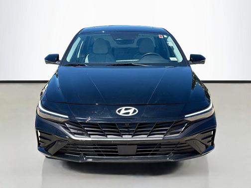 Abyss Black 2024 Hyundai ELANTRA Limited