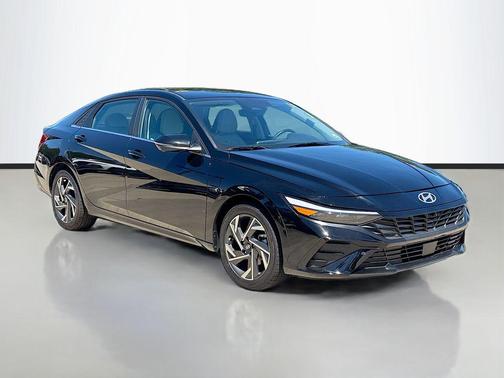 Abyss Black 2024 Hyundai ELANTRA Limited