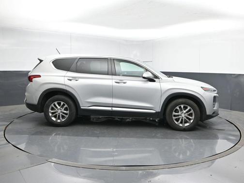 2020 Hyundai SANTA FE SE 2.4