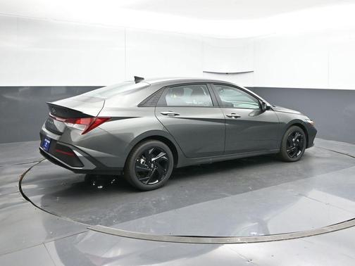 2026 Hyundai ELANTRA Sport