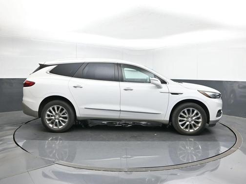 2020 Buick Enclave FWD Essence