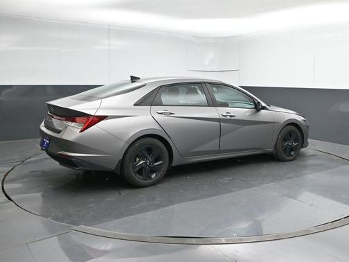 2022 Hyundai ELANTRA HEV Blue