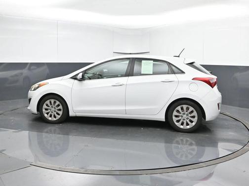 2016 Hyundai Elantra GT Base