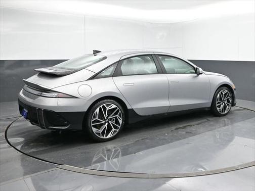 2025 Hyundai IONIQ 6 SEL