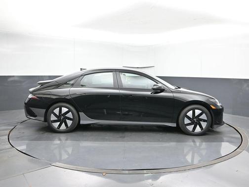 2025 Hyundai IONIQ 6 SE