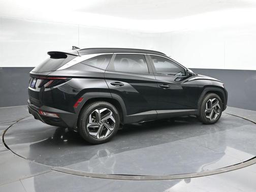 Black Pearl 2024 Hyundai TUCSON SEL