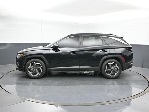 Black Pearl 2024 Hyundai TUCSON SEL