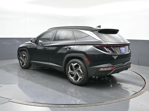 Black Pearl 2024 Hyundai TUCSON SEL
