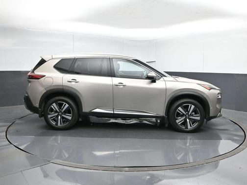 2022 Nissan Rogue Platinum